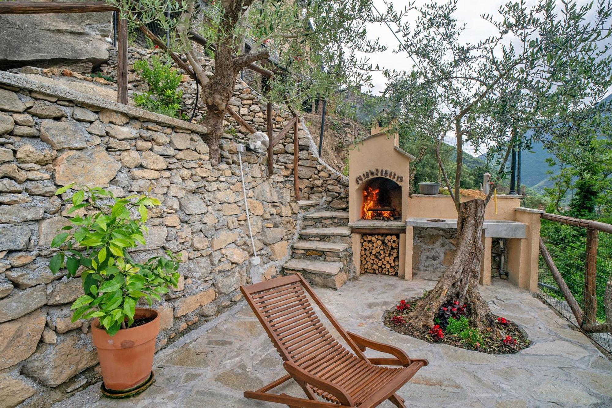 Agriturismo U' Spigu Nonna Annetta Nasino Екстериор снимка